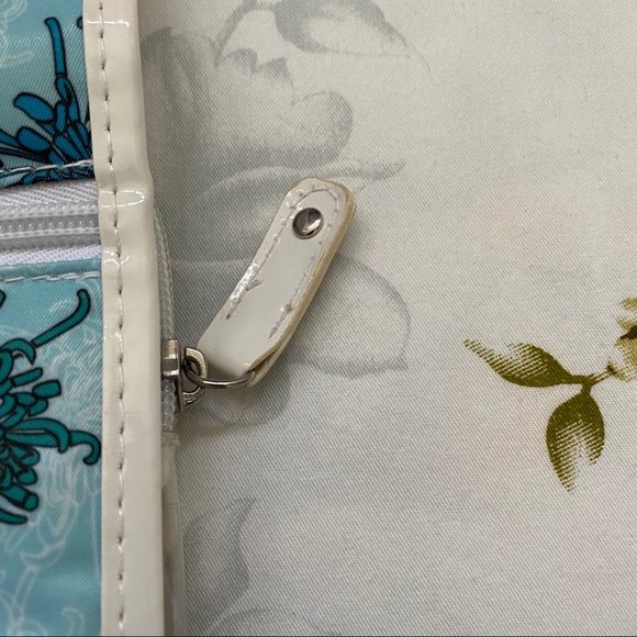 Travel Bag Foldable Makeup Toiletries Clutch - Picture 8 of 10